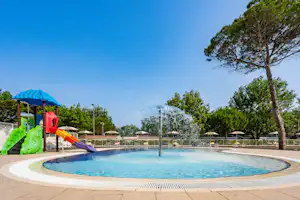 Marina Family Resort - Kinderbereich im Freibad des Campingplatzes