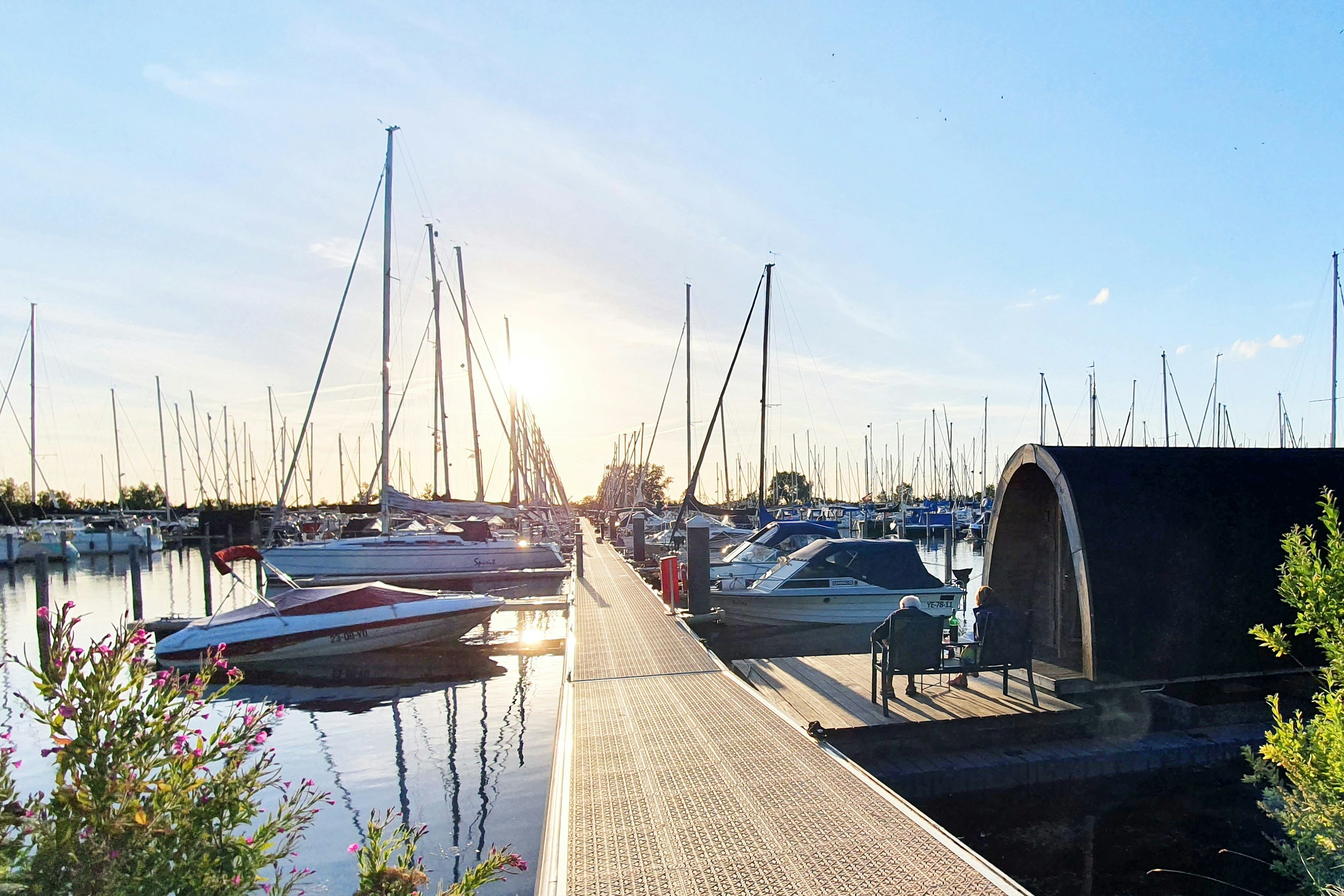 Marina Parcs - Steg zum Anlegen auf dem Campingplatz