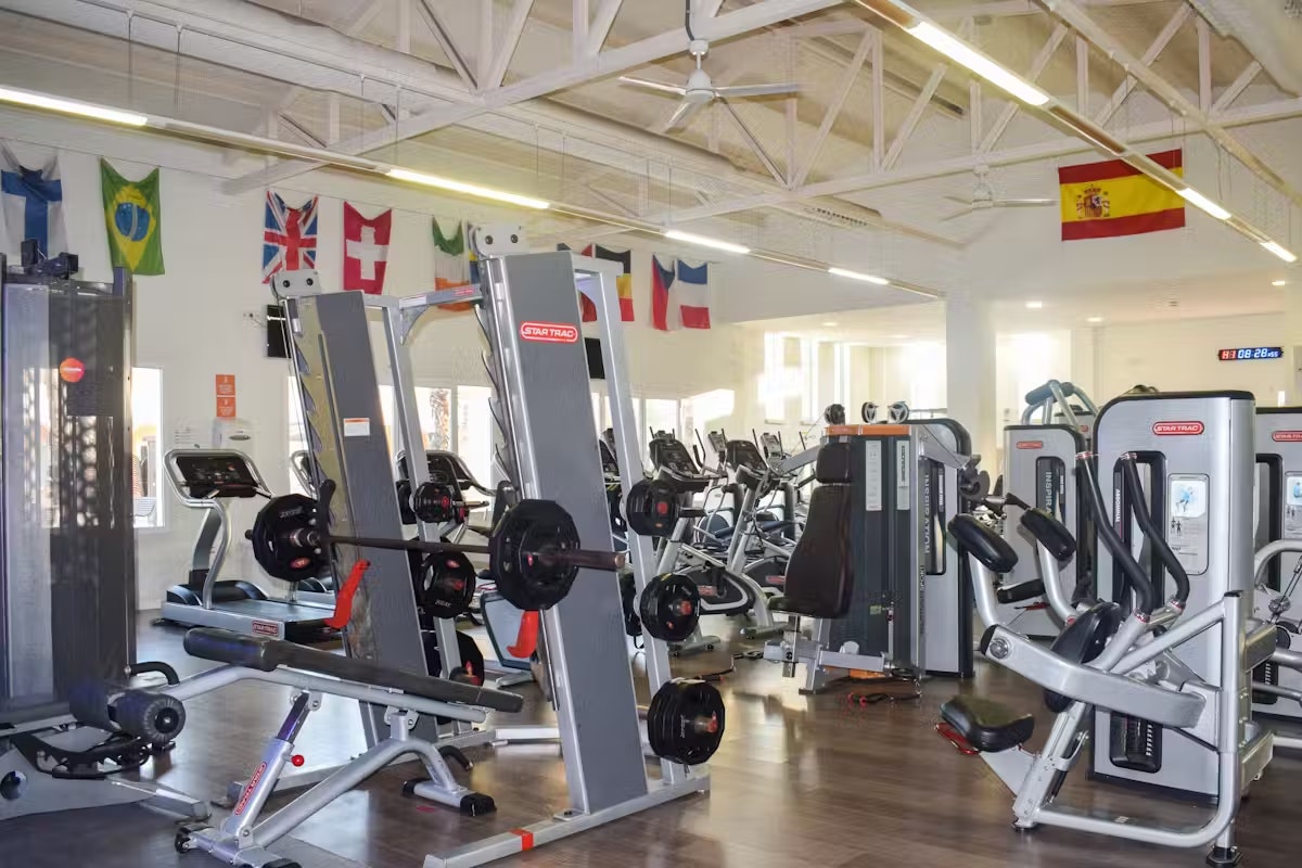 Alannia-Costa-Blanca-Fitnessraum-auf-dem-Campingplatz-v14