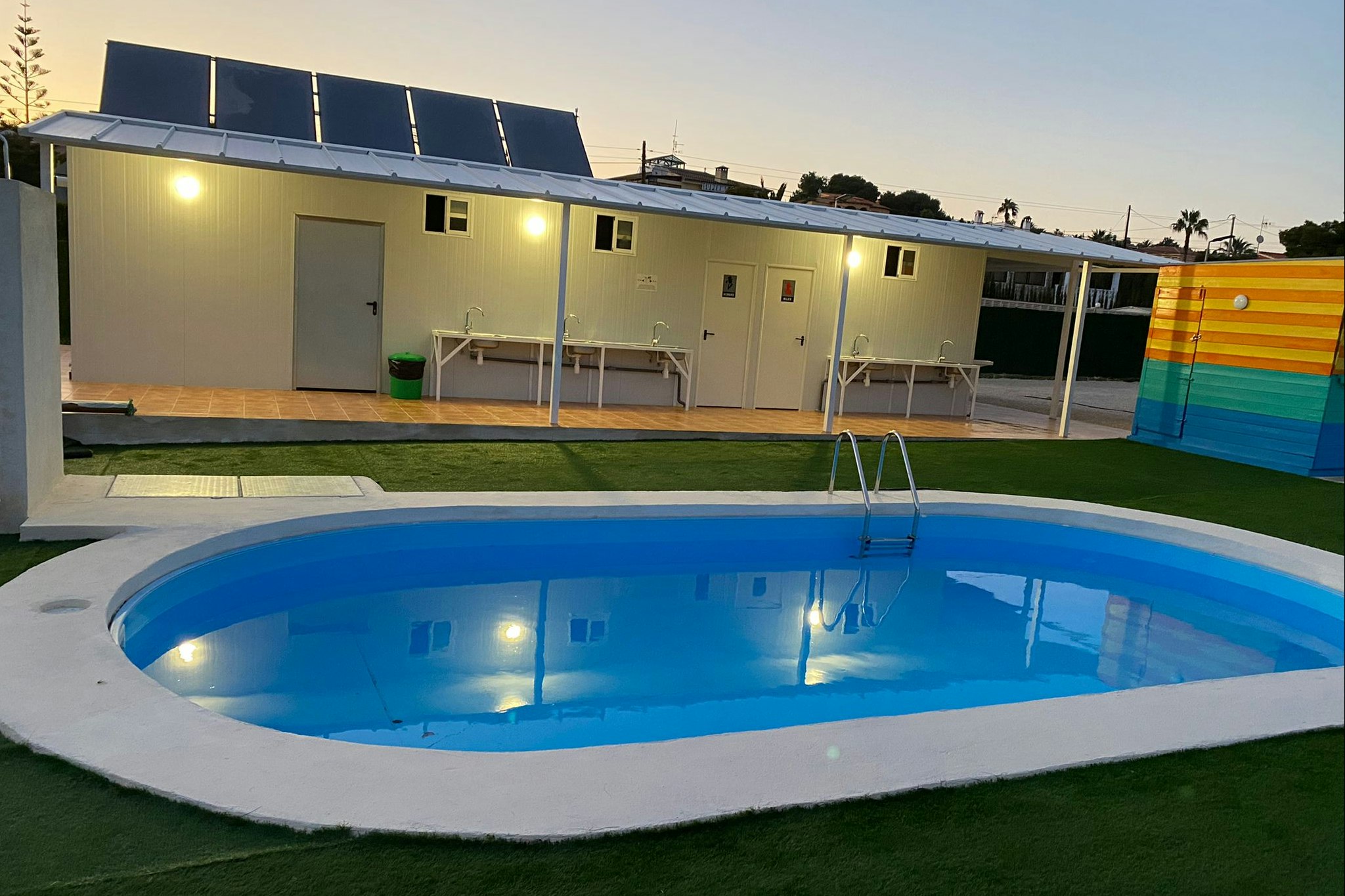 MarySol Campingpark - Pool im Freien auf dem Campingplatz