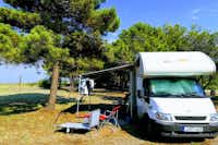 MCM Camping & Resort -  Wohnwagenstellplätze im Grünen auf dem Campingplatz
