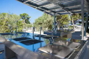 Medora Orbis - Außenküche auf dem Campingplatz