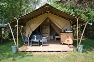Mini Camping Drentse Monden - Glamping-Unterkunft mit Terrasse auf dem Campingplatz