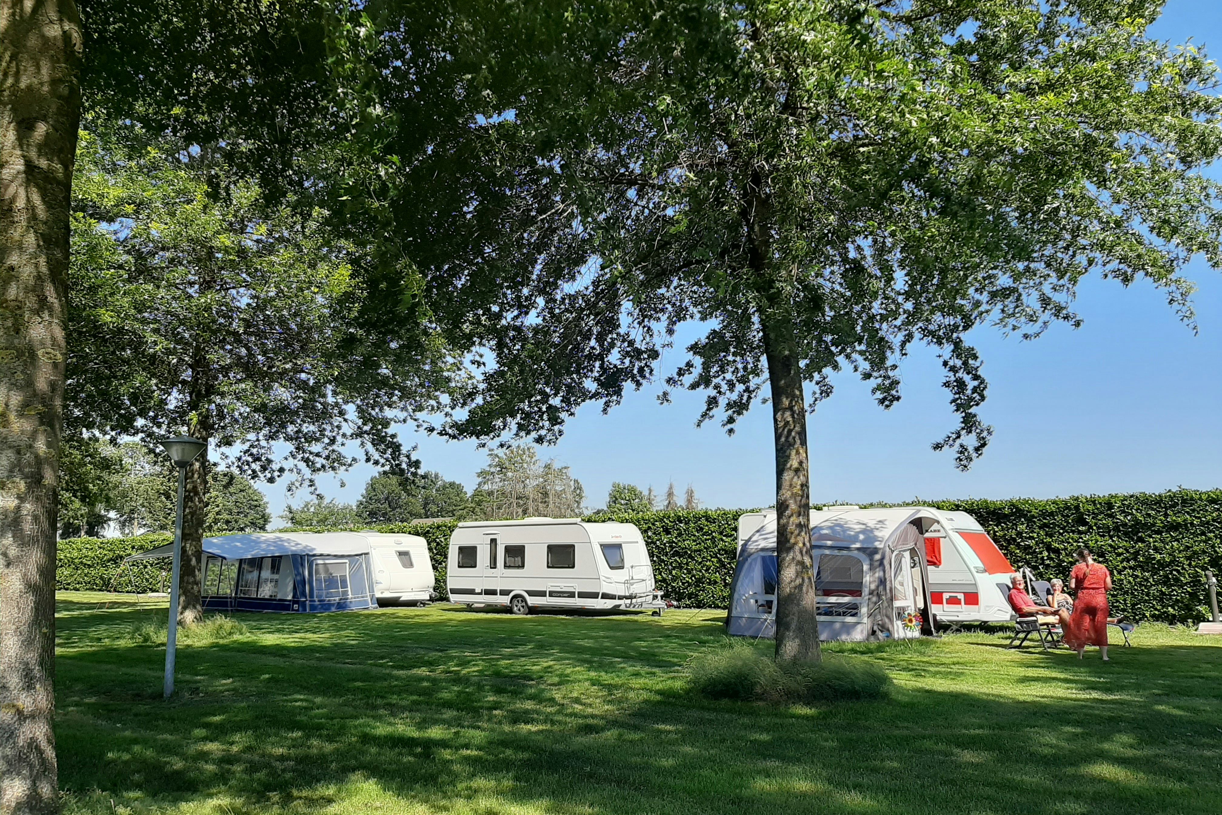Mini Camping Le- Silence - Standplatzwiese auf dem Campingplatz