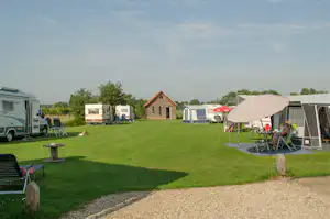 Mini Camping Moleneind - Standplatzwiese auf dem Campingplatz