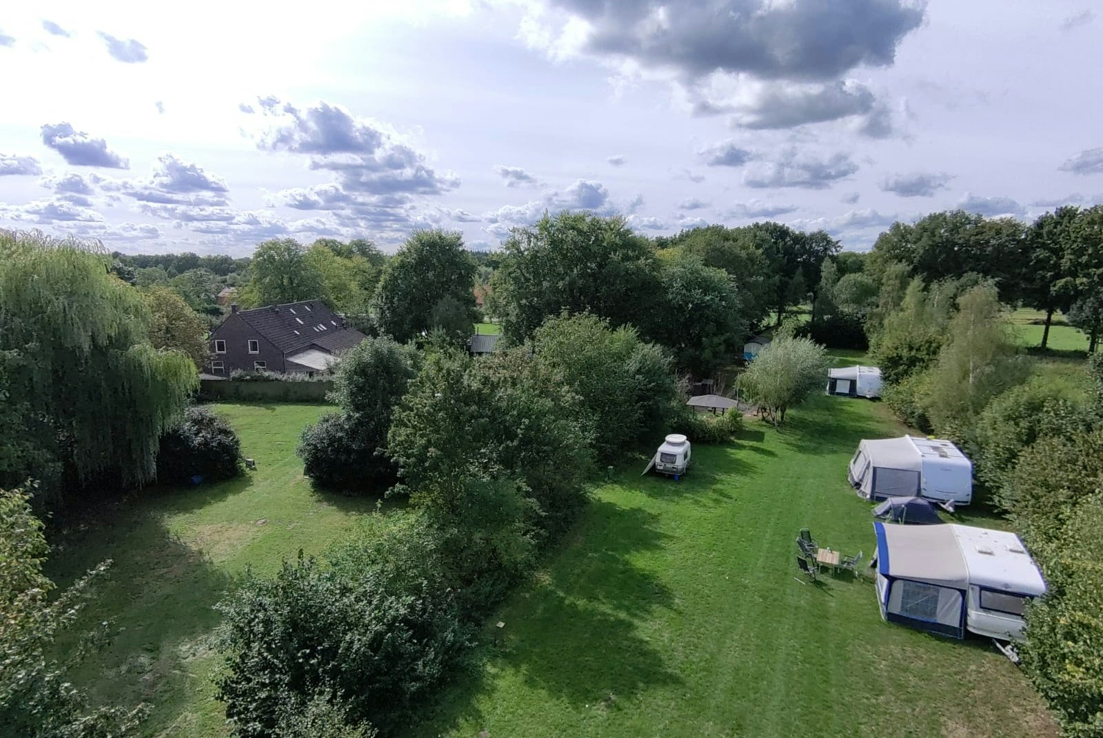 Buitengoed Holthees  Minicamping Buitenboel Bij ons4  - Luftaufnahme des Campingplatzes