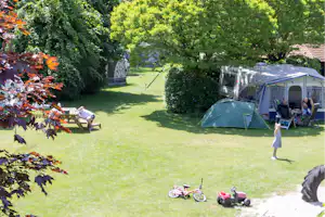 Minicamping De Tuinfluiter - Standplätze auf dem Campingplatz