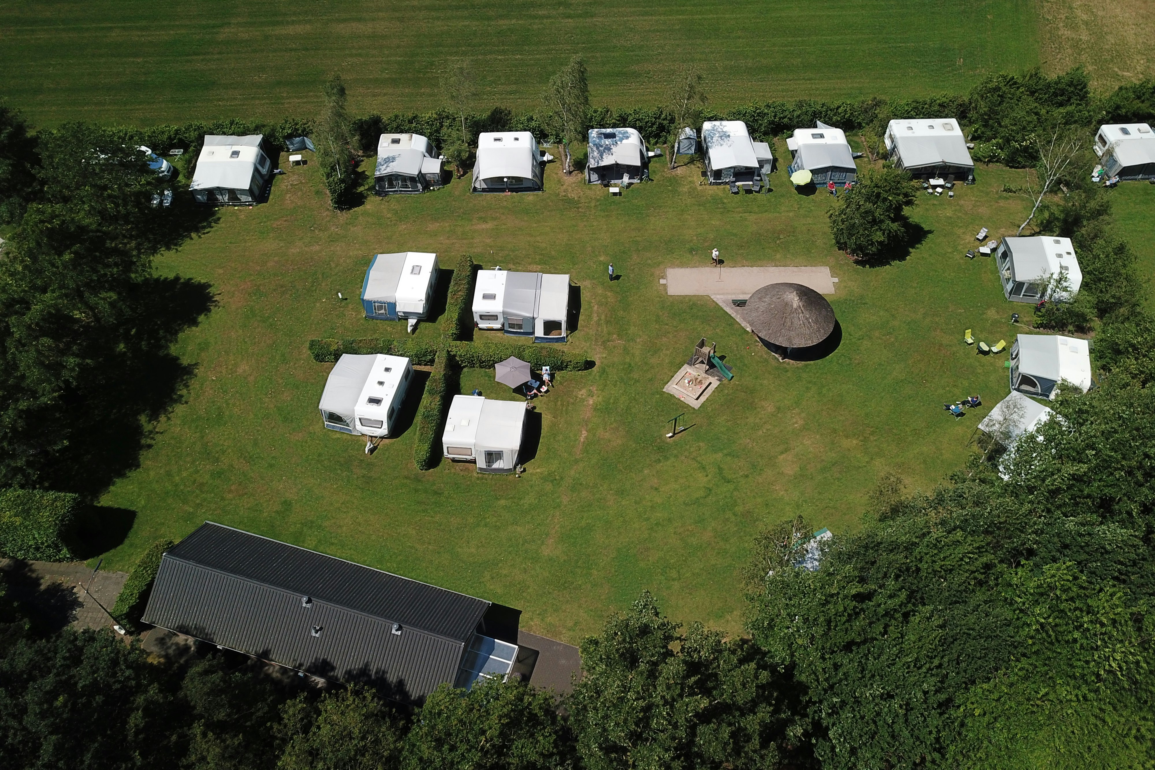 Minicamping De Veldhoek  - Campingplatz aus der Vogelperspektive