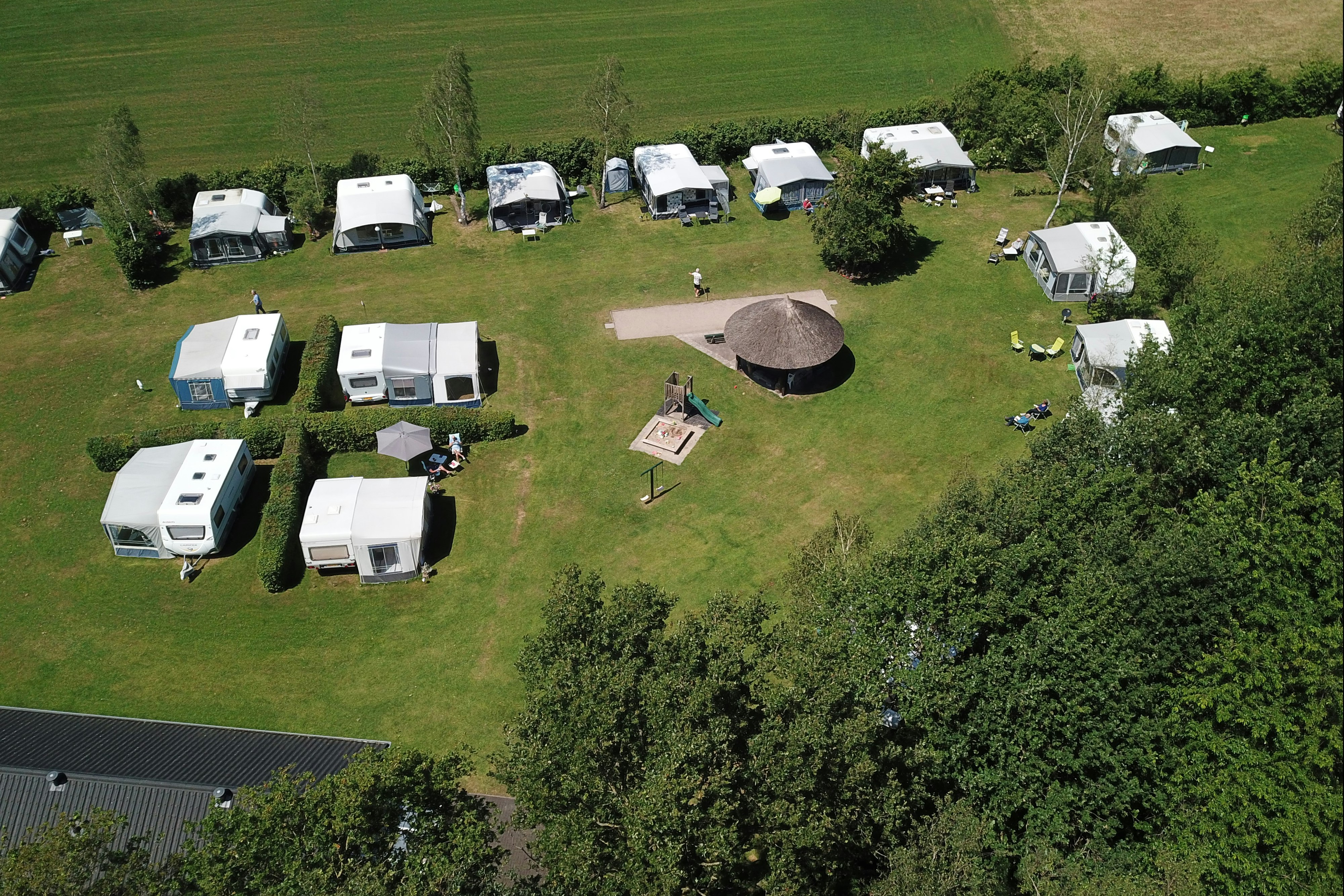 Minicamping De Veldhoek  - Luftaufnahme des Campingplatzes