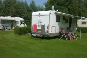 Minicamping Het Twiskerveld - Wohnmobil- und Wohnwagenstandplätze auf der Wiese