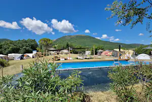 Camping il Tramonto - Pool im Freien auf dem Campingplatz