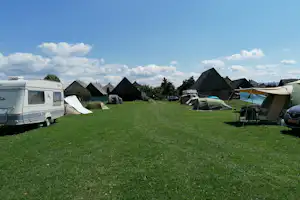 Minicamping Jana - Wohnmobil- und Wohnwagenstellplätze auf der Wiese