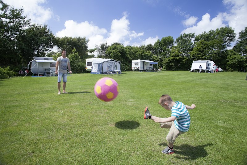 Minicamping & Kloostertuin Werendijke (foto 1, bron: ANWB Camping)