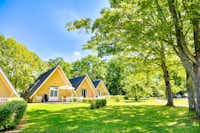 Mötesplats Borstahusen - Mobilheime mit Terrasse im Grünen auf dem Campingplatz 