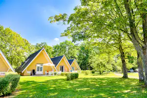 Mötesplats Borstahusen - Mobilheime mit Terrasse im Grünen auf dem Campingplatz