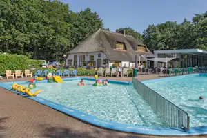 Molecaten Park De Leemkule - Kinderbecken im Freibad des Campingplatzes