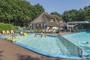 Molecaten Park De Leemkule - Kinderbecken im Freibad des Campingplatzes