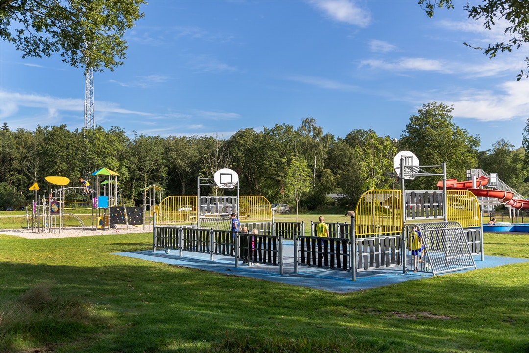 Molecaten Park Kuierpad - Basketballfeld auf dem Campingplatz