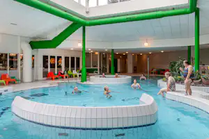 Molecaten Park Landgoed Ginkelduin - Indoor-Pool auf dem Campingplatz