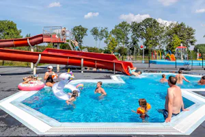 Molecaten Park Rondeweibos - Pool im Freien mit Wasserrutsche