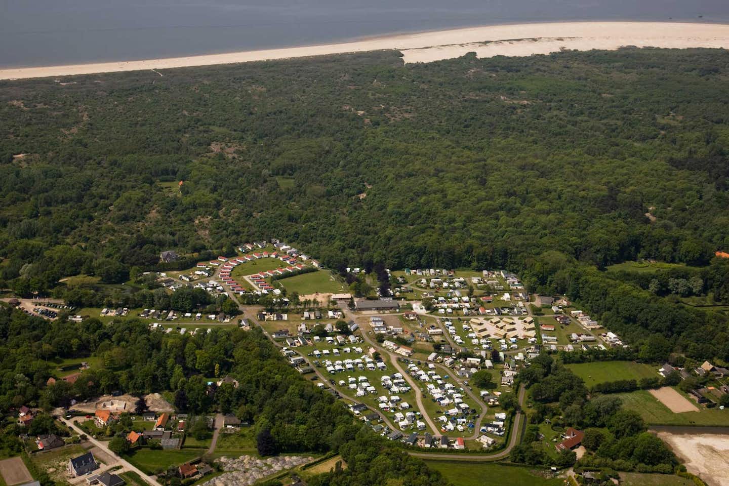 Molecaten Park Waterbos  -  Campingplatz in der Nähe vom Strand an der Nordsee aus der Vogelperspektive
