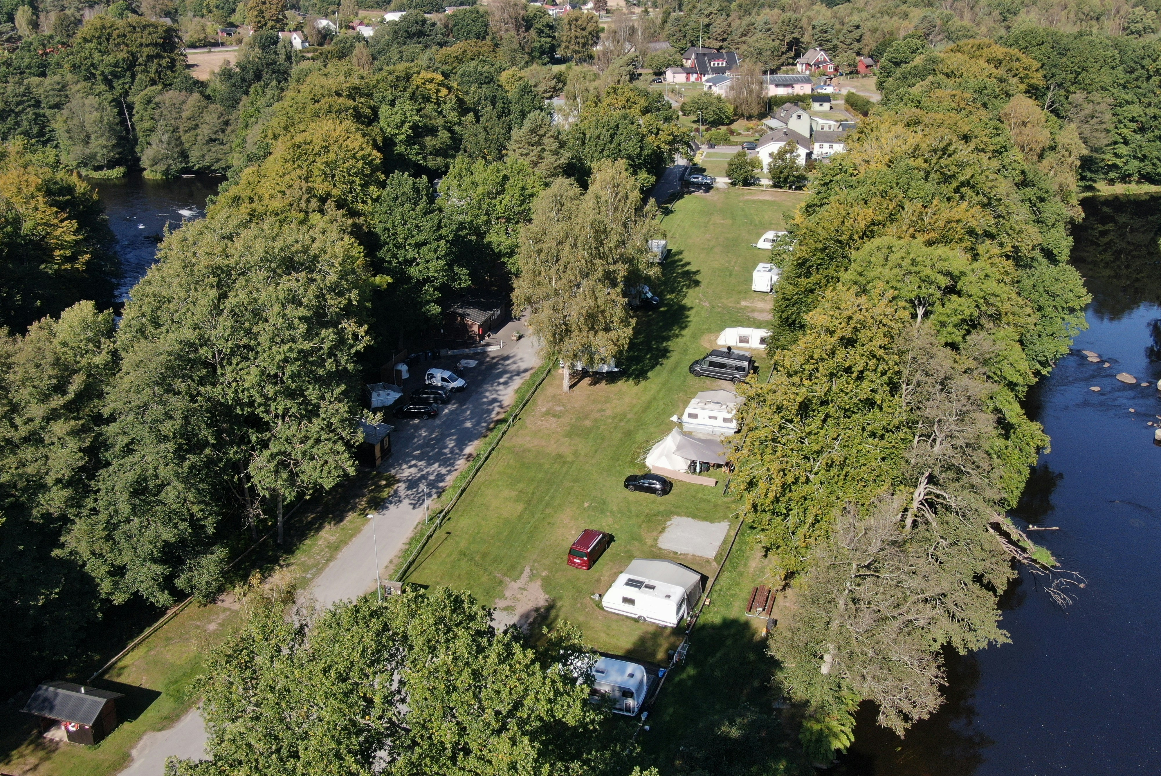 Åkrokens Camping Mörrums Kronolaxfiske  Mörrums Kronolaxfiske Camping  - Campingplatz aus der Vogelperspektive
