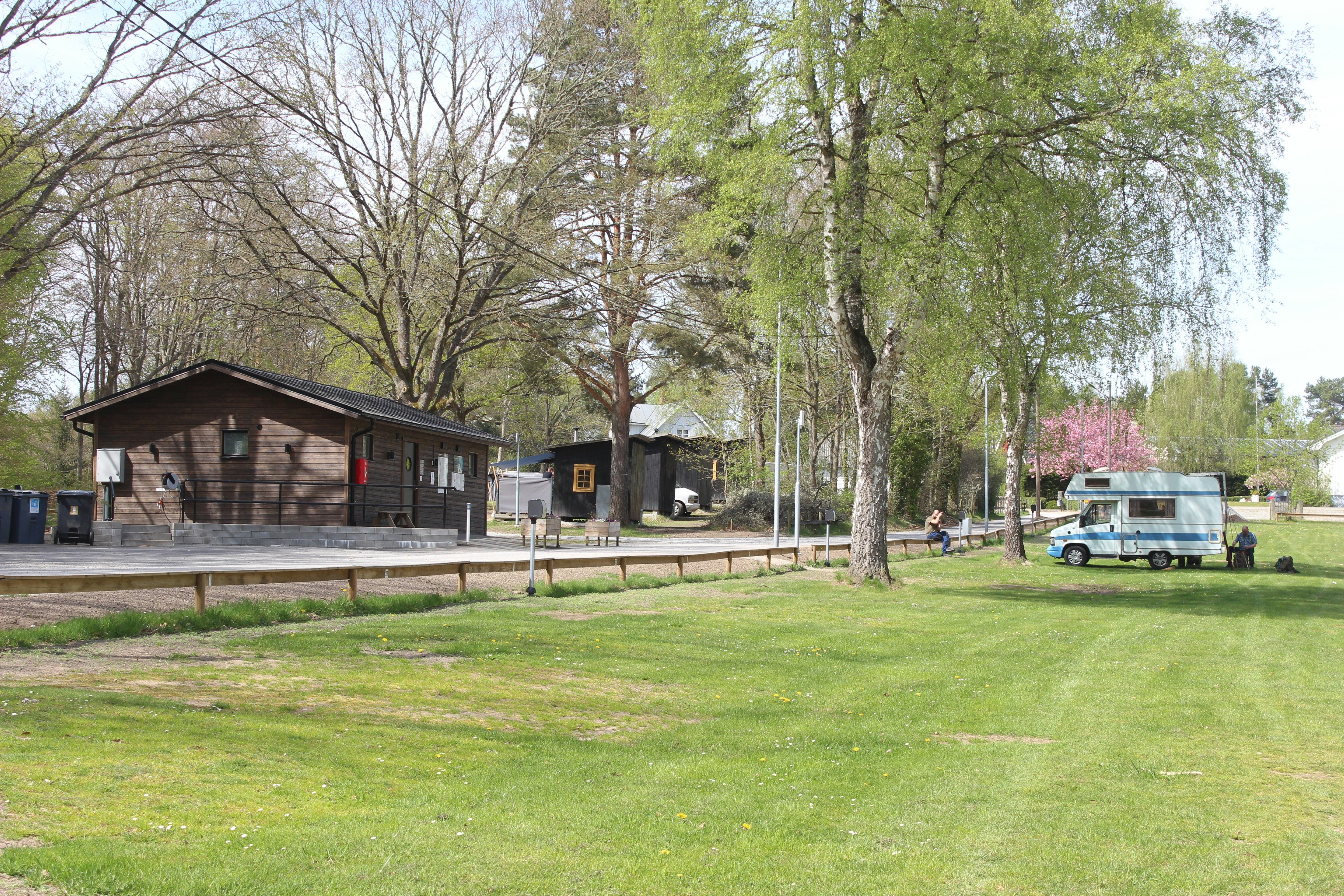 Åkrokens Camping Mörrums Kronolaxfiske  Mörrums Kronolaxfiske Camping - Standplatzwiese auf dem Campingplatz