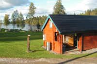 Munkebergs Camping  -  Mobilheim vom Campingplatz mit Blick auf den See