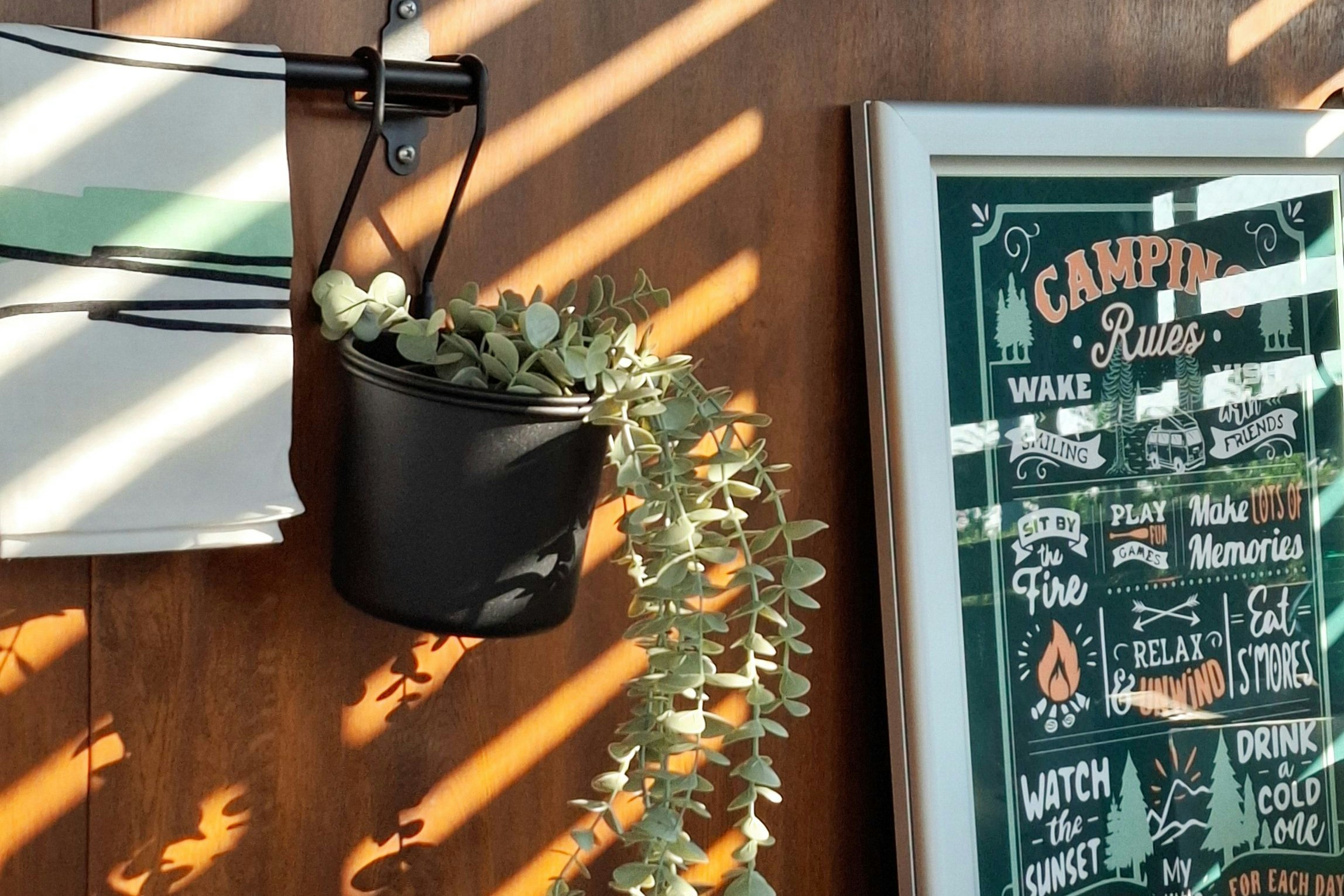 My Little Swan - Details in der Küche des Campingplatzes