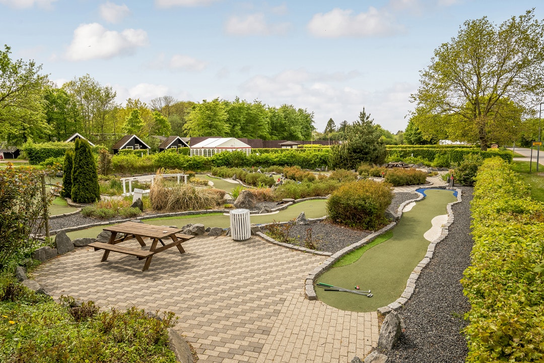 MyCamp Trelde Næs - Minigolfanlage auf dem Campingplatz