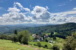 Na Škaluc Camping - Blick in die Umgebung des Campingplatzes