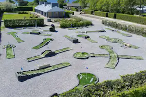 Nakskov Fjord Camping - Minigolfanlage auf dem Campingplatz