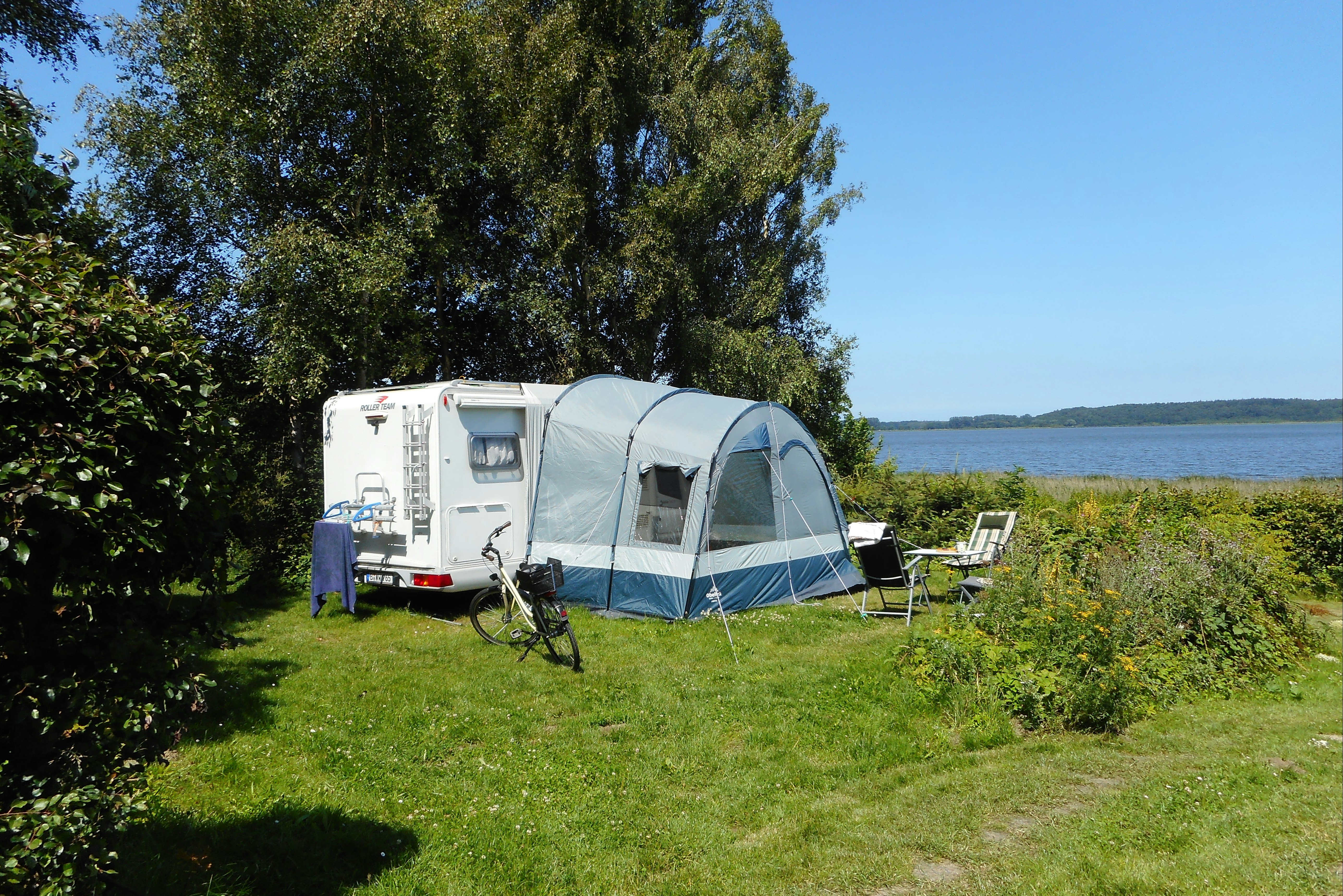 Nandalee Camping - Standplätze auf der Wiese auf dem Campingplatz