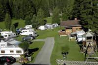 Nationalpark-Camping Großglockner  -  Wohnwagen- und Zeltstellplatz und Spielplatz auf dem Campingplatz