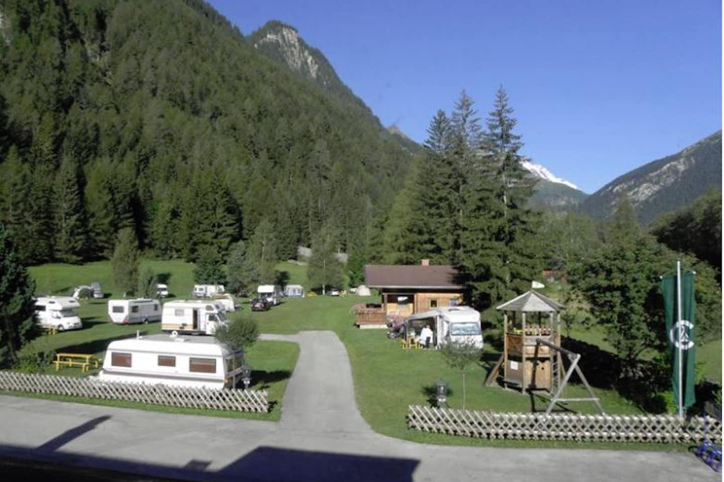 Nationalpark-Camping Großglockner Wohnwagen- und Zeltstellplatz und Spielplatz auf dem Campingplatz