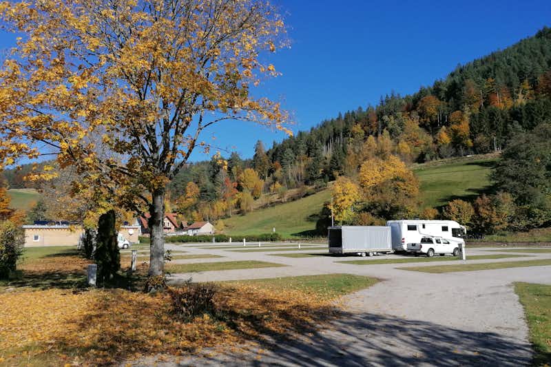 Natur-Camp Tannenfels - Wohnmobil- und  Wohnwagenstellplätze auf dem Campingplatz