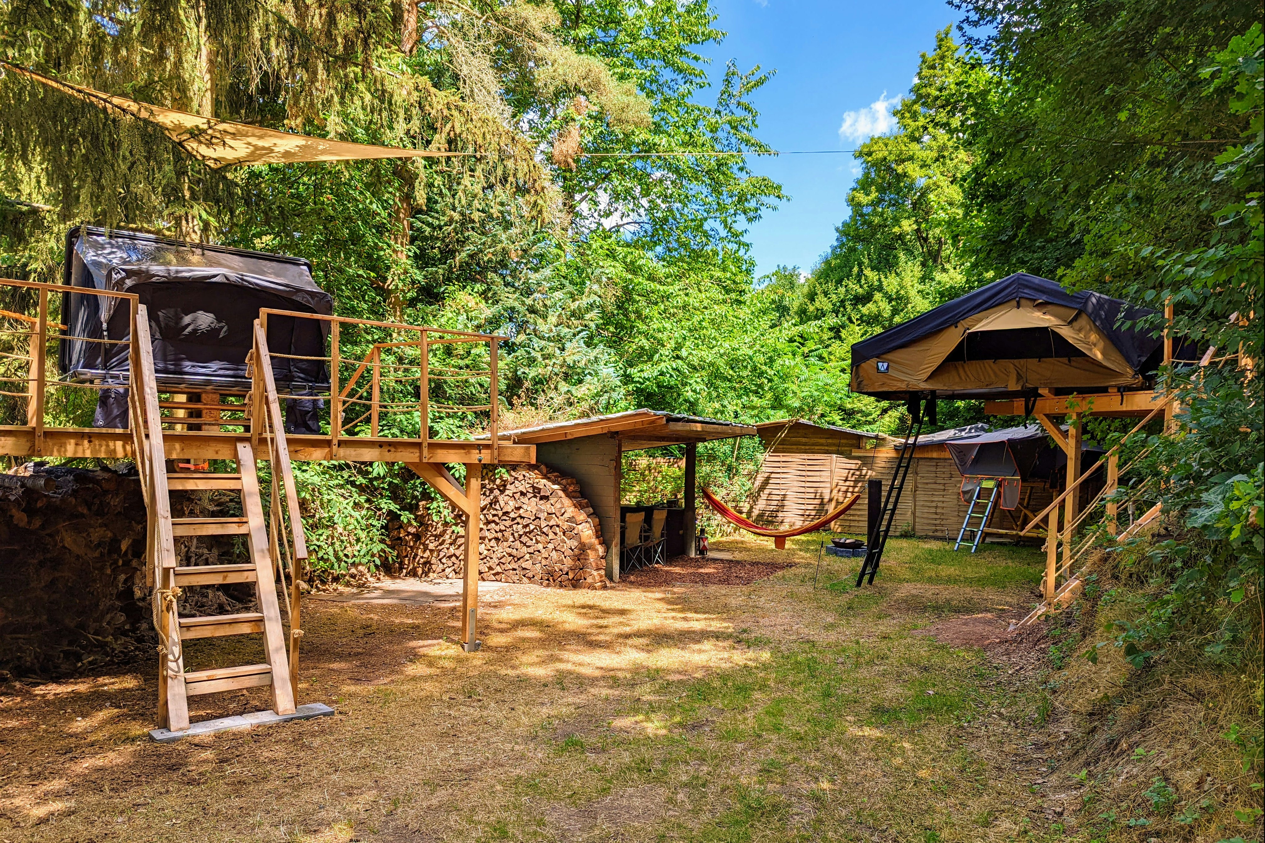 Naturcamp Thulba - Dachzelte zwischen den Bäumen