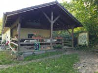 Naturcampingplatz Wrohe am Westensee - Imbiss.jpg