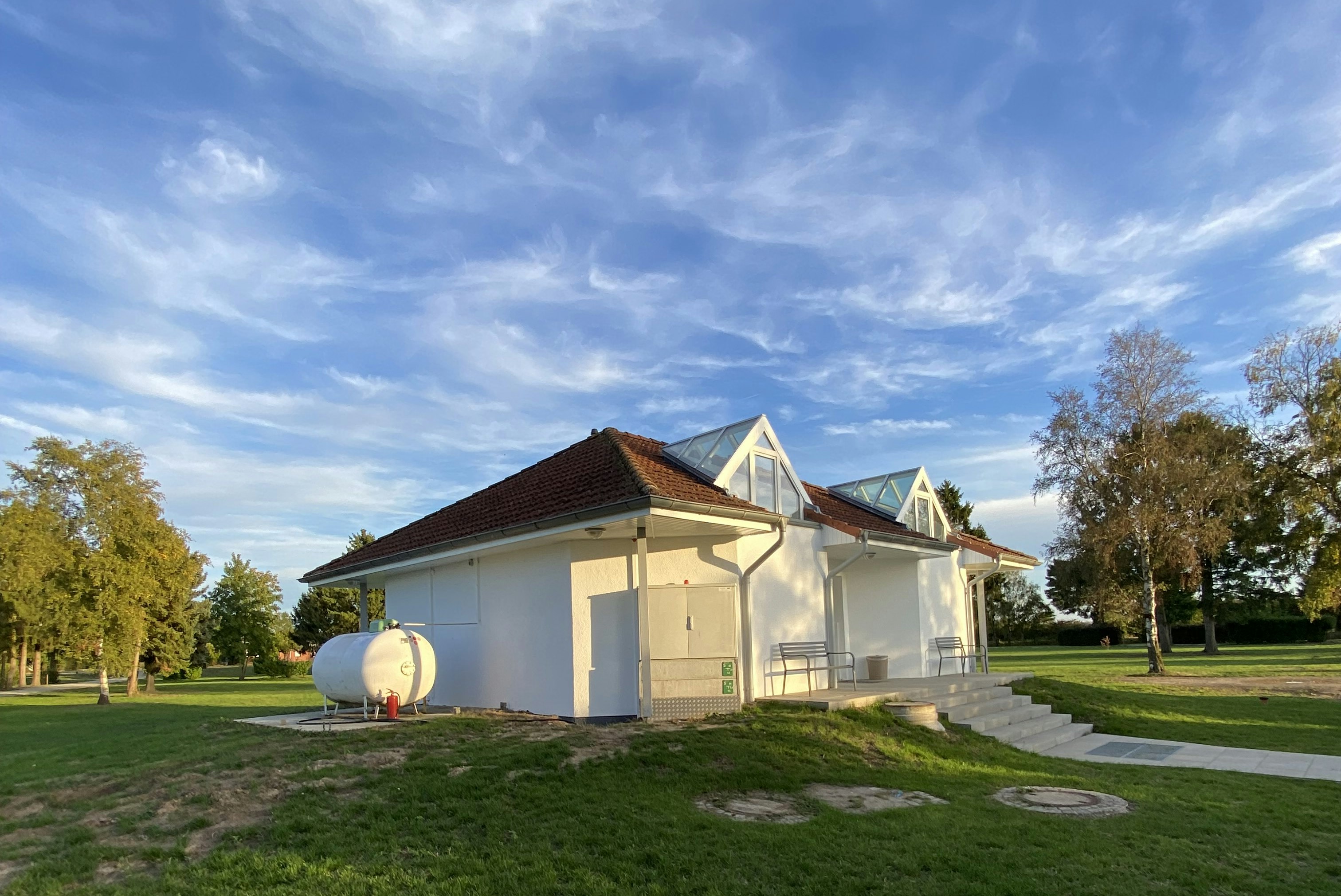 Naturresort Weserinsel - Sanitärgebäude auf dem Campingplatz