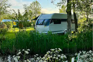 Boetiekpark de Kas Natuurkampeerterrein De Landerij - Standplätze im Grünen auf dem Campingplatz