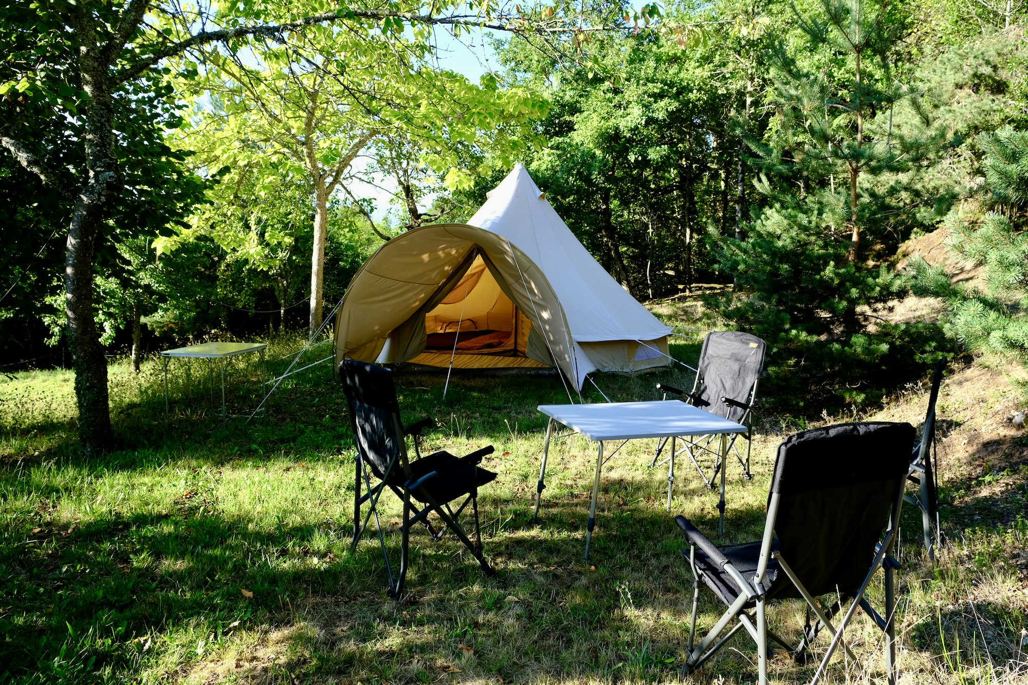 Natuurkampeerterrein La Buse - Zelt auf Standplatz