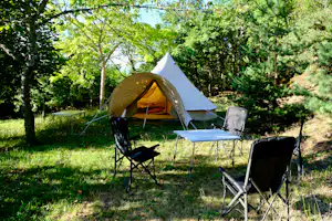 Natuurkampeerterrein La Buse - Zelt auf Standplatz