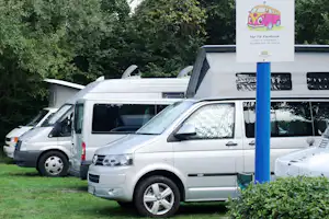 Neckarcamping Tübingen - Stellplätze für Kleinbusse und Bullys auf dem Campingplatz
