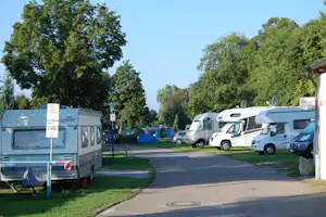 Neckarcamping Tübingen - Wohnmobildstellplätze auf den Campingplatz