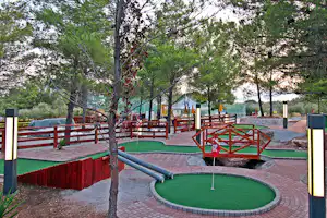 Nevio Camping - Minigolf auf dem Campingplatz
