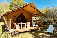 O2 Camping - Glampingzelt mit überdachter Terrasse