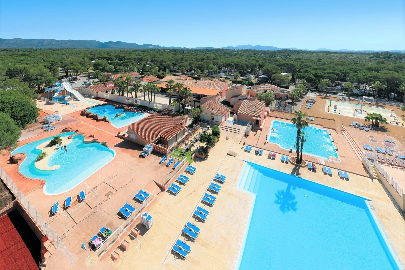 Parc Saint-James Oasis Village Parc Saint James Oasis Village - Blick auf den Wasserpark des Campingplatzes