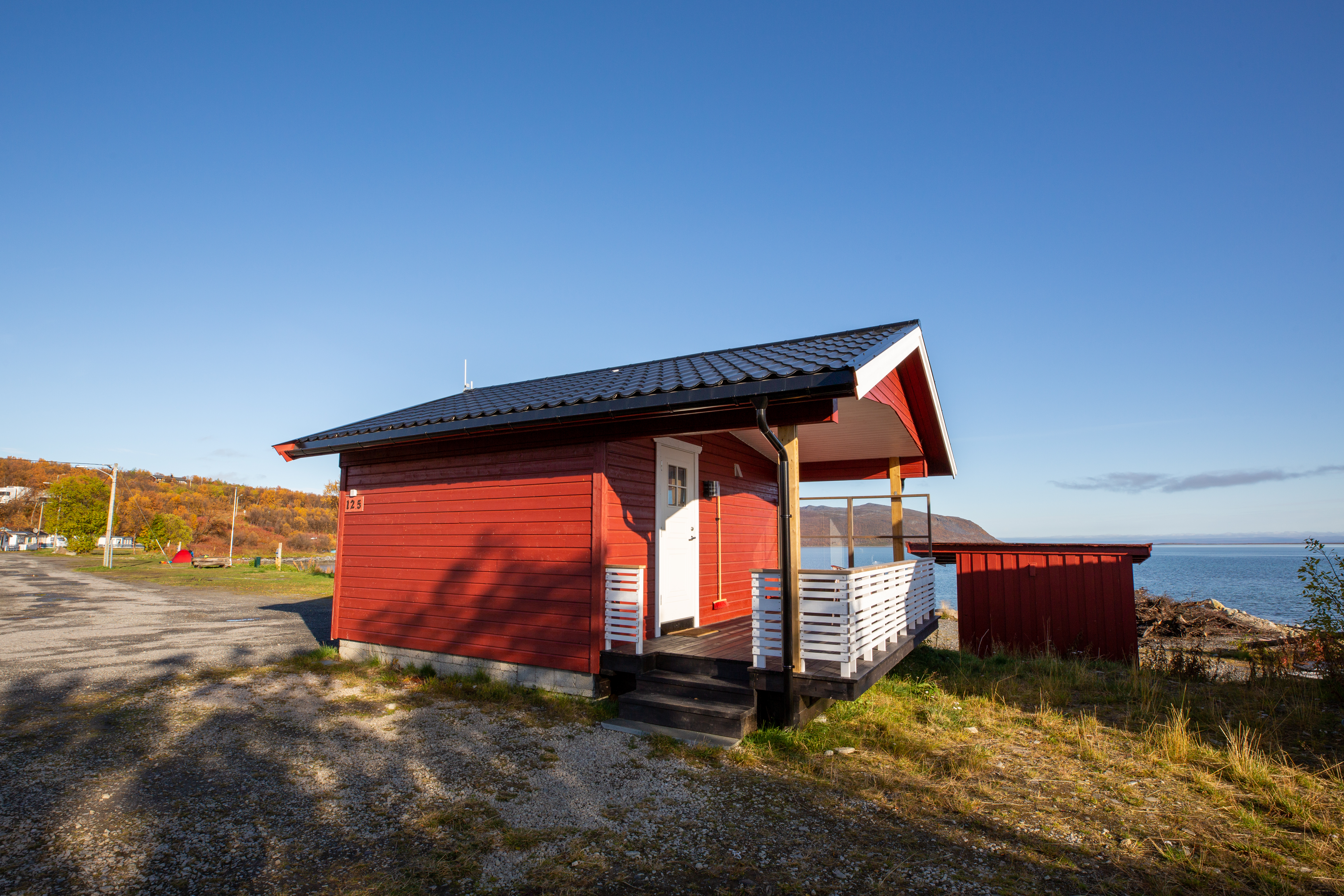 Olderfjord Hotell Russenes Camping - Mietunterkuenfte - 4.jpg