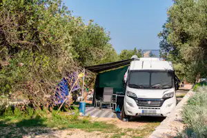 Olivia Green Camping - Stellplätze im Grünen auf dem Campingplatz