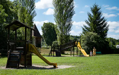 Onlycamp Camping les Berges de l'Yonne